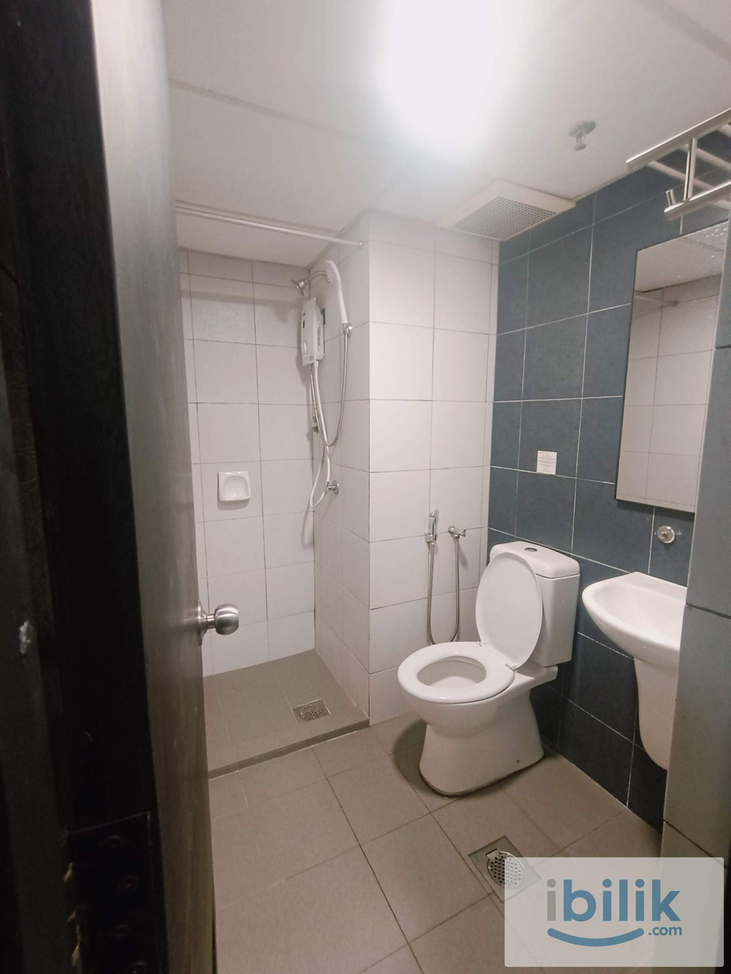🚆 Convenient Location, Comfortable Lifestyle - Image 10