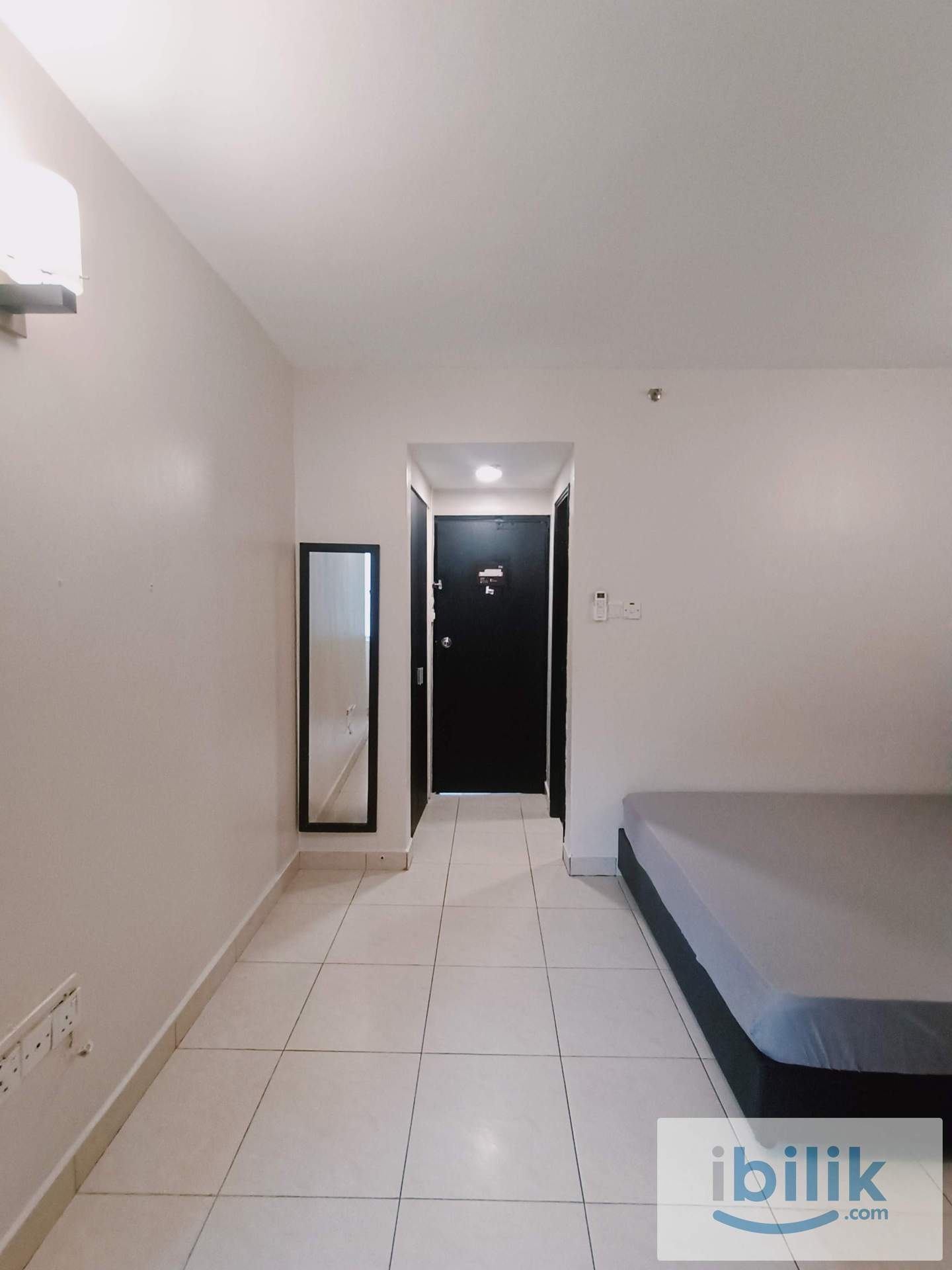🛏️ Fully Furnished Room | Private Bathroom | Great Location - Image 6