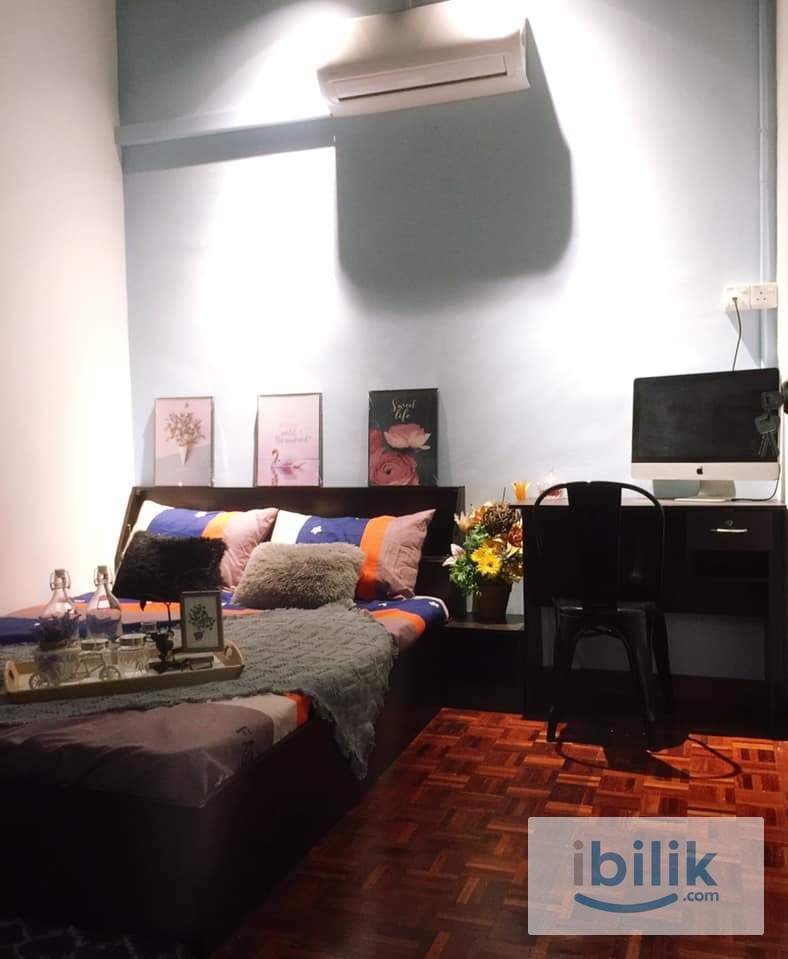 Blossom @ Seremban🔅Fully Furnished Medium Air-cond Room 冷气房出租🔅𝕀ℕℂ𝕃𝕌𝕊𝕀𝕍𝔼 𝕌𝕥𝕚𝕝𝕚𝕥𝕚𝕖𝕤 𝔹𝕚𝕝𝕝𝕤 & 𝕎𝕀𝔽𝕀🔅 - Image 1