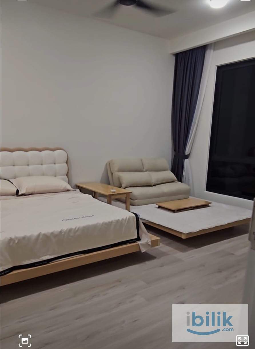 Master Bedroom - Image 2