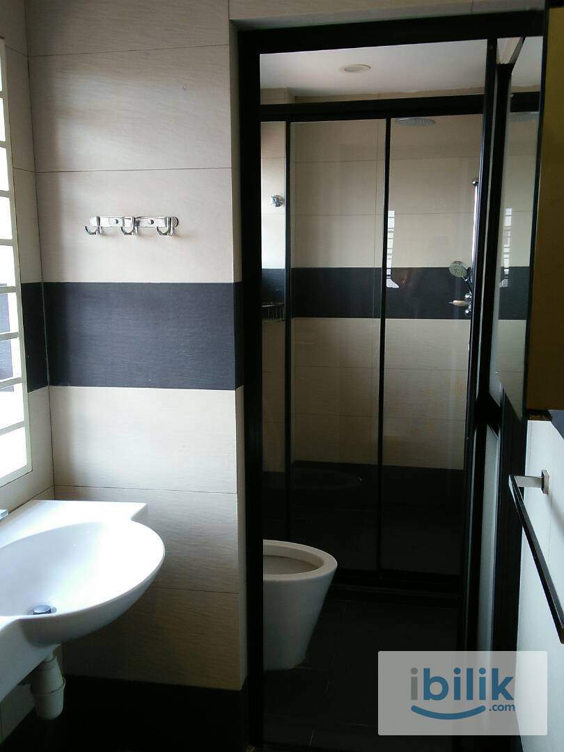 Landed House to Let at Happy Garden - Image 3