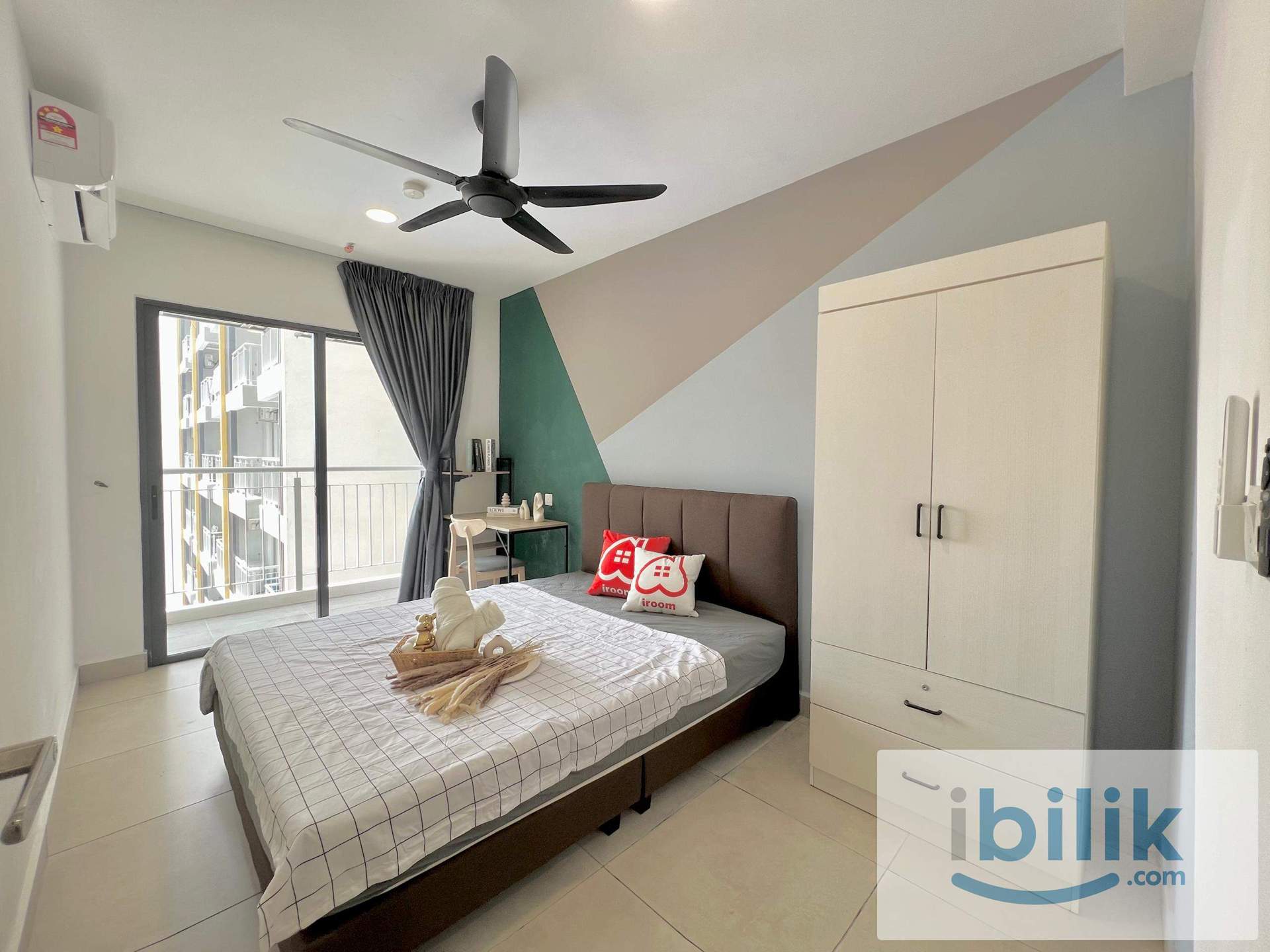 📍 DK Impian, Shah Alam | Medium Room with Balcony | Near HELP University - Image 3