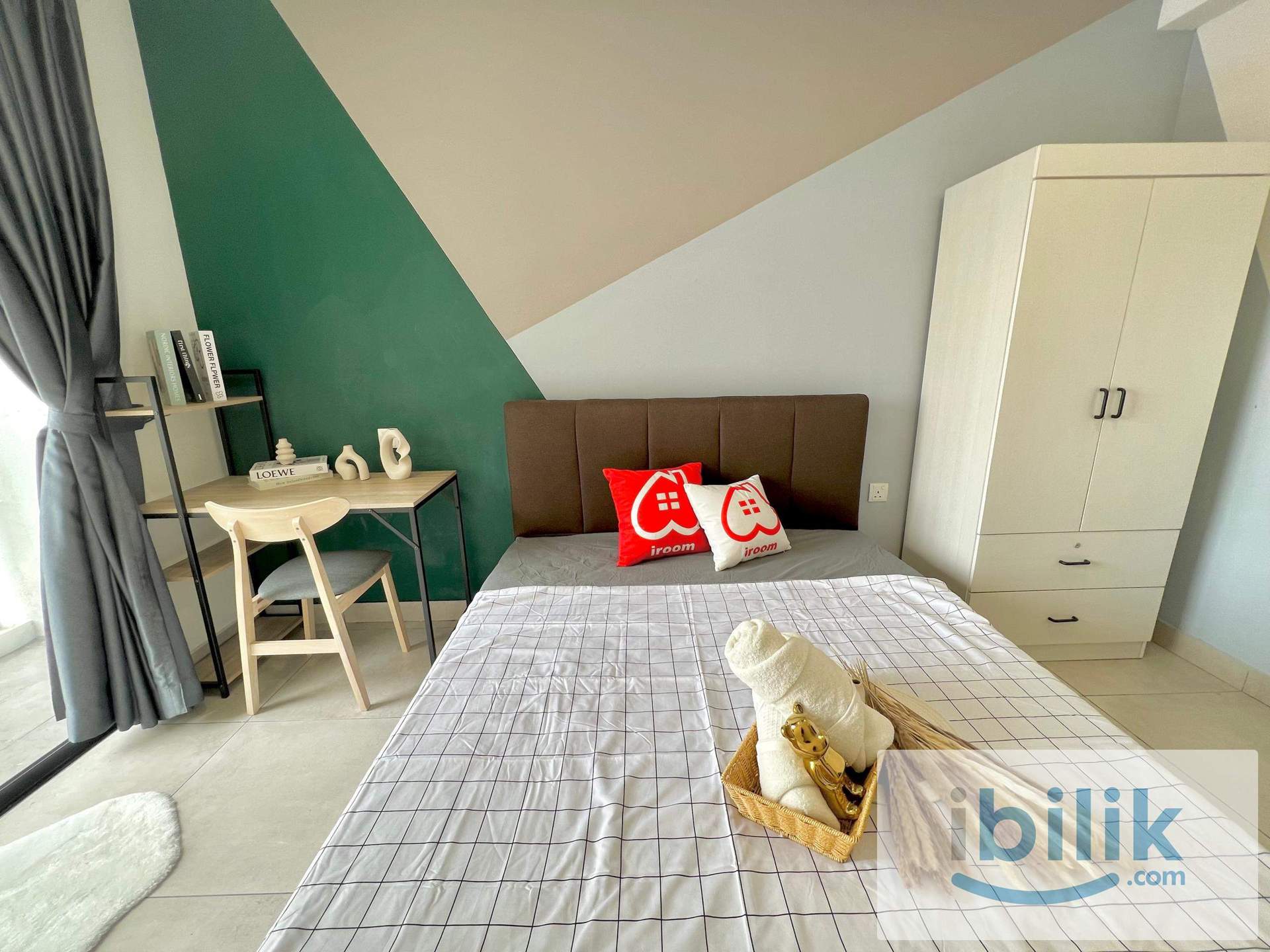 📍 DK Impian, Shah Alam | Medium Room with Balcony | Near HELP University - Image 2