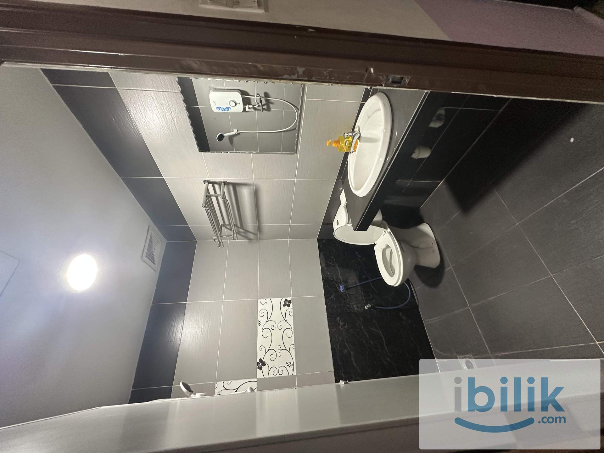 ROOM FOR RENT‼️IMMEDIATE MOVE-IN - Image 4