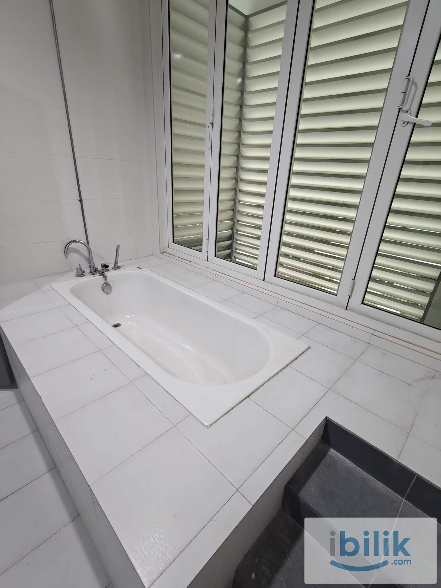 🏠 Modern & Cozy Fully Furnished Rooms with Balcony in a 6 bedroom house @ Bella Damansara - Image 8