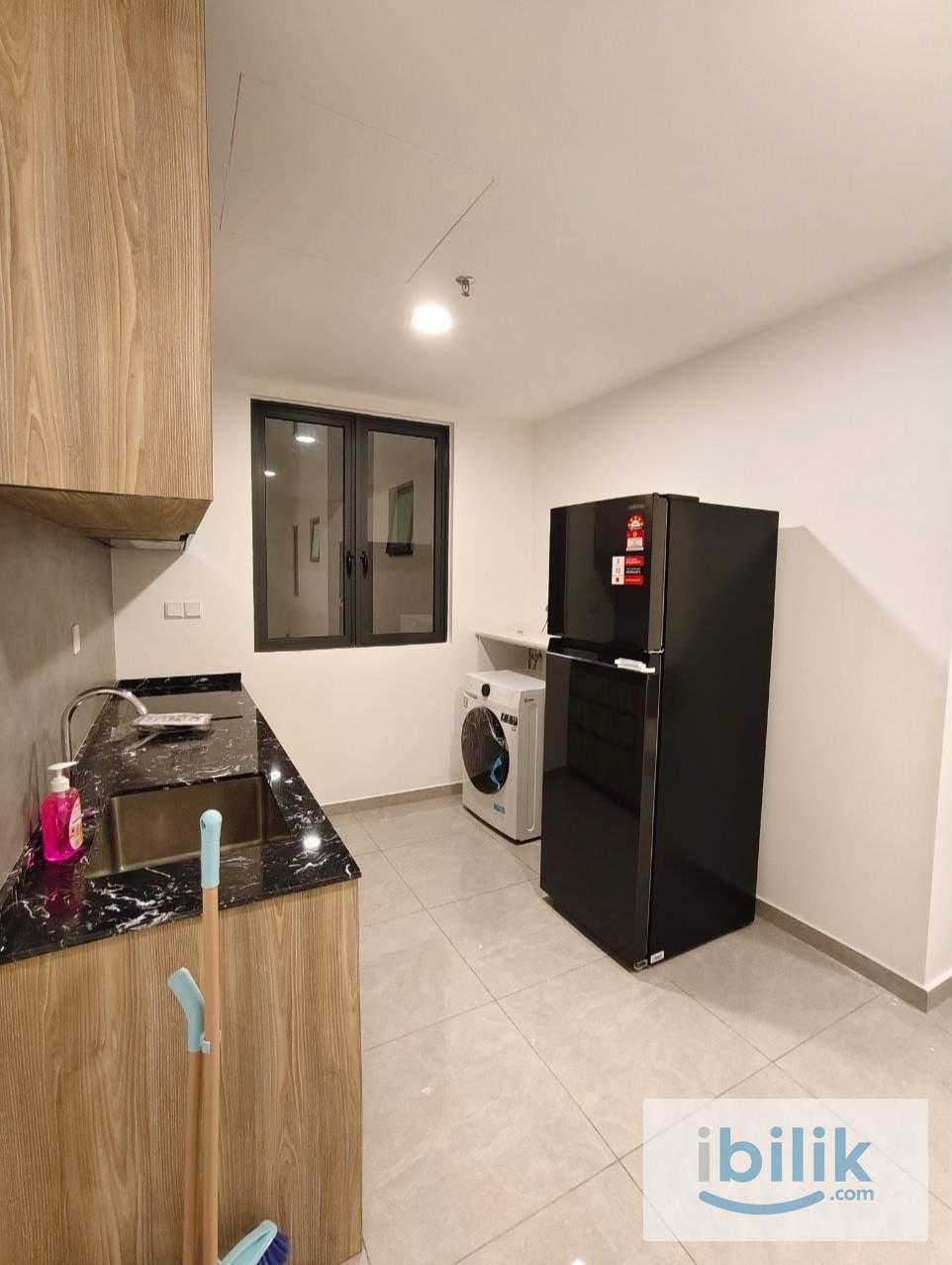 Master room for rent - Image 3