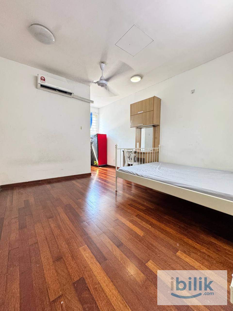 [🔥GOOD VALUE] Klang Middle Room | Fully Furnished | Near LRT | Wifi And Aircond Available - Image 2