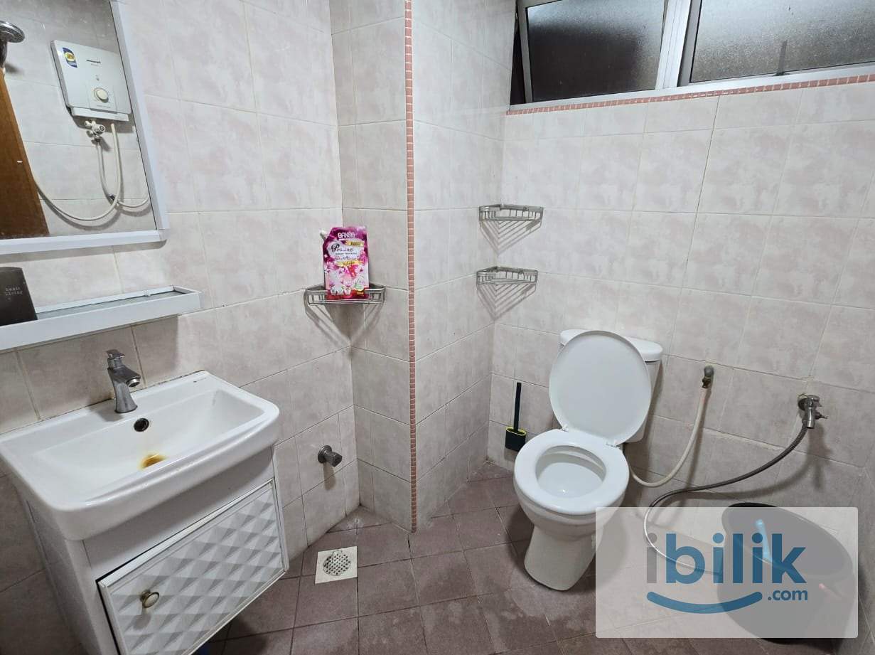 ROOM FOR RENT  - Image 6