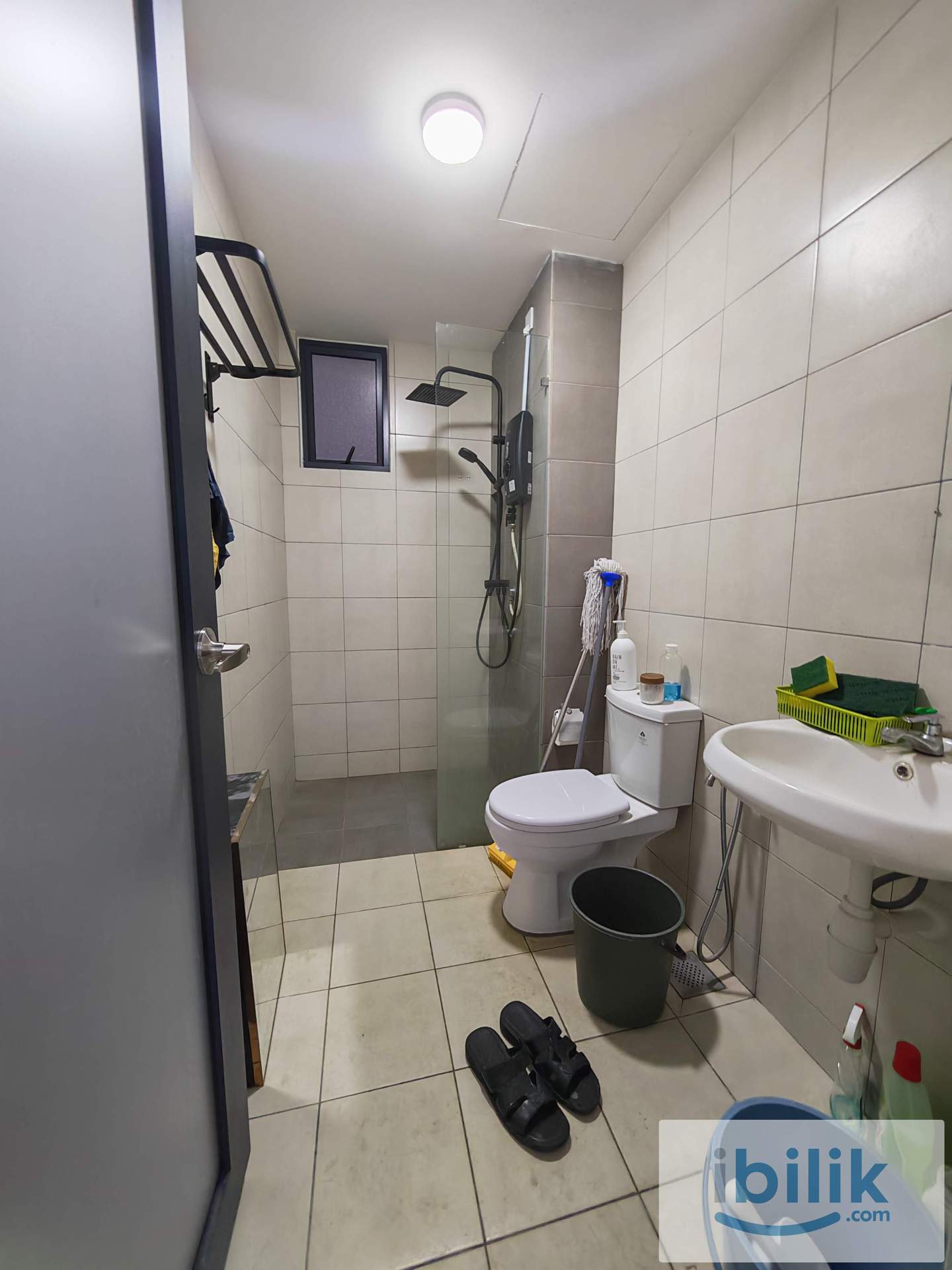 Bedroom - Image 1