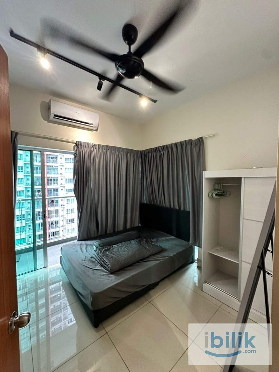 ✨ Exclusive Balcony Room | Razak City | RM1100 | Condo Facilities - Image 3