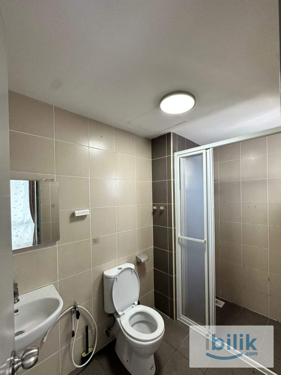 🏙️ Premium Balcony Room @ Razak City | Near TRX | RM1100 - Image 2