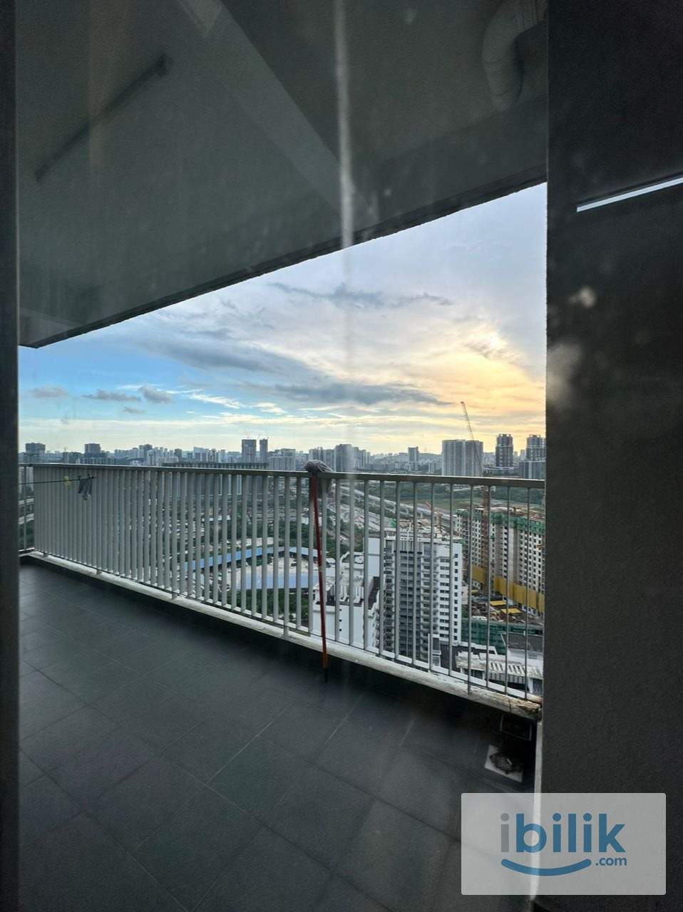 ✨ Cozy Balcony Room @ Razak City | RM950 | Condo Living - Image 3