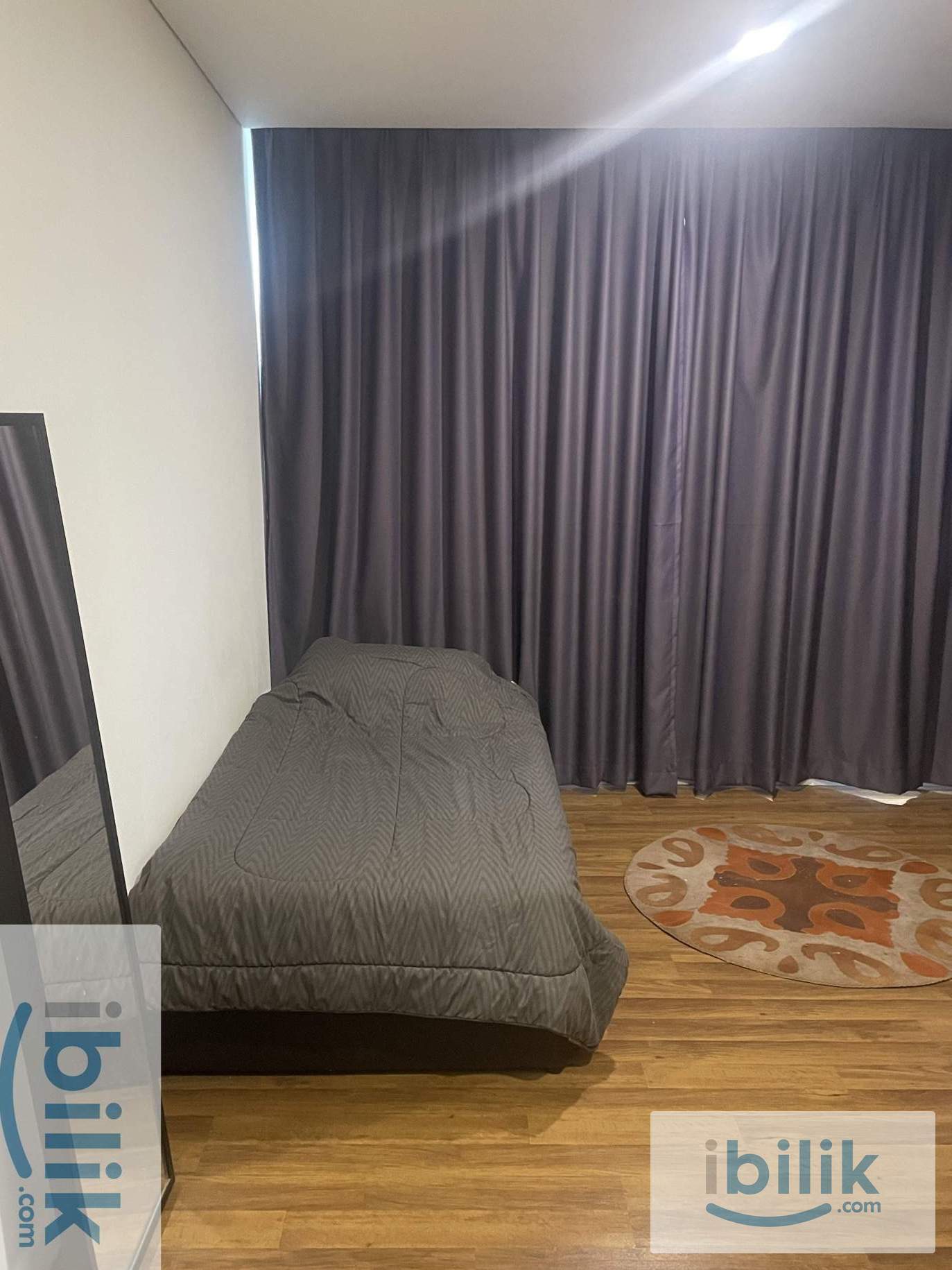 Medium Room with Private Bathroom – Mercu Summer Suites (KLCC) - Image 5