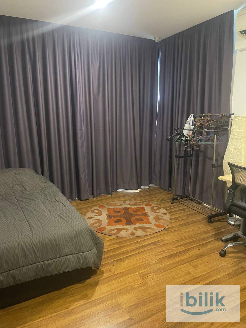 Medium Room with Private Bathroom – Mercu Summer Suites (KLCC) - Image 3