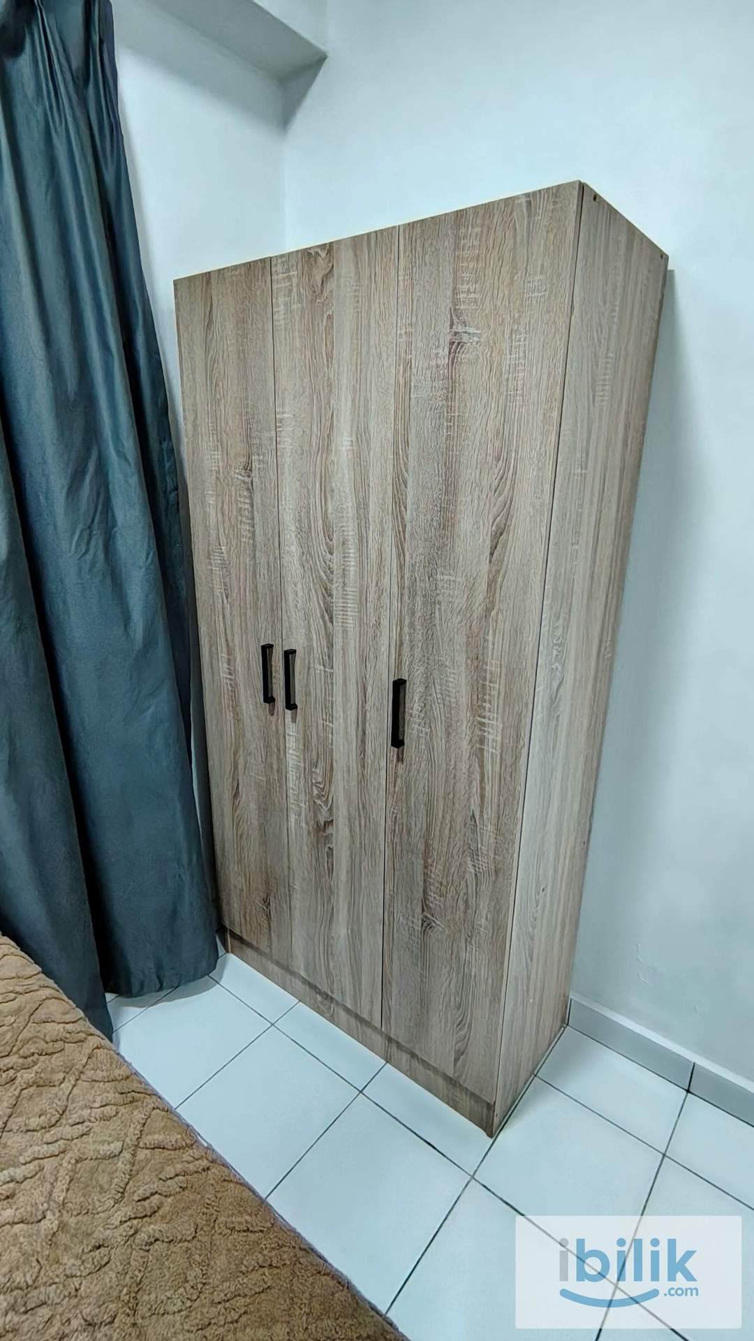 Female ONLY Middle Room For RENT! - Image 9