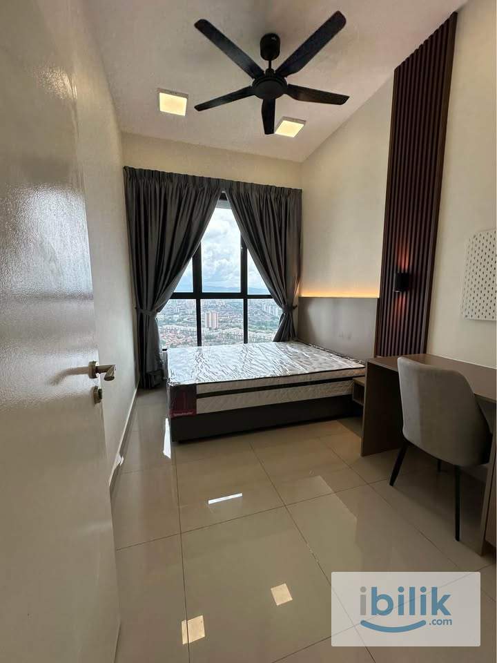 🏡 Spacious Medium Room Near MRT Maluri 🚇 Stay @ Lavile Residence | Fully Furnished - Image 1
