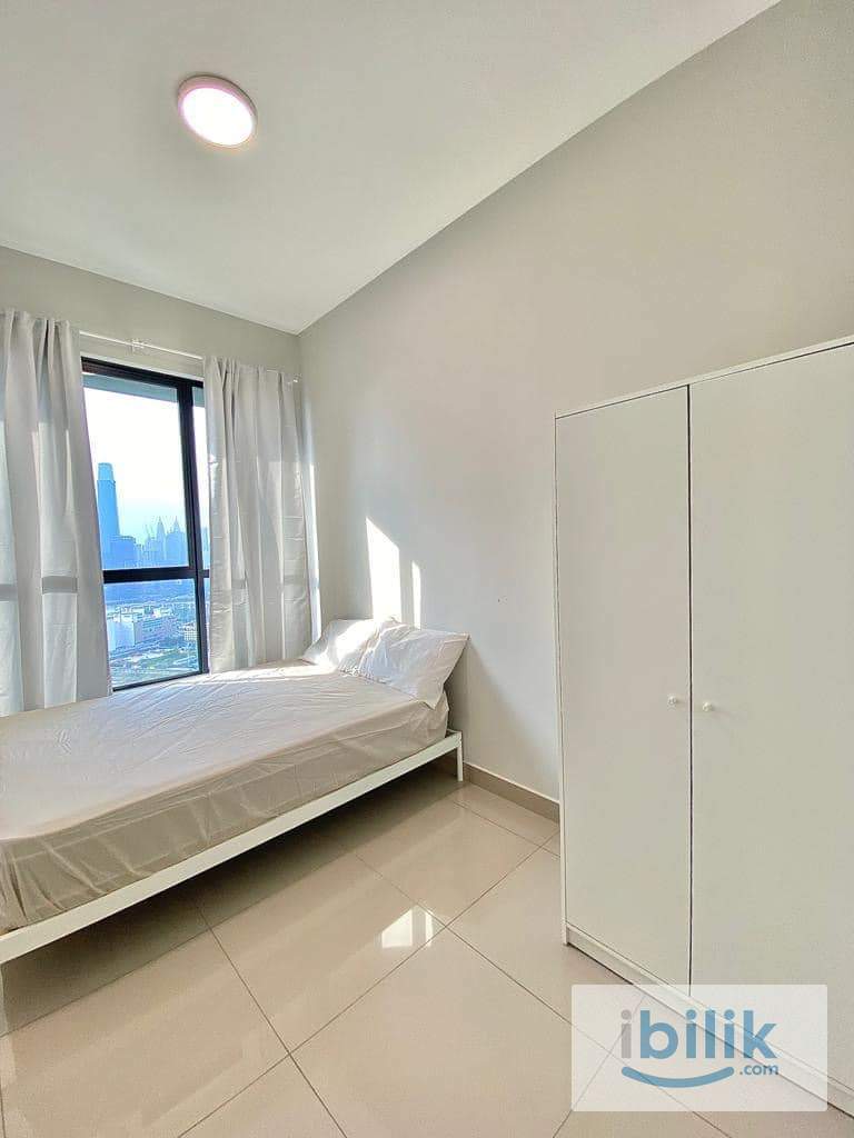 🏡 Cozy Medium Room Near MRT Maluri 🚇 Stay @ Lavile Residence | Fully Furnished - Image 1