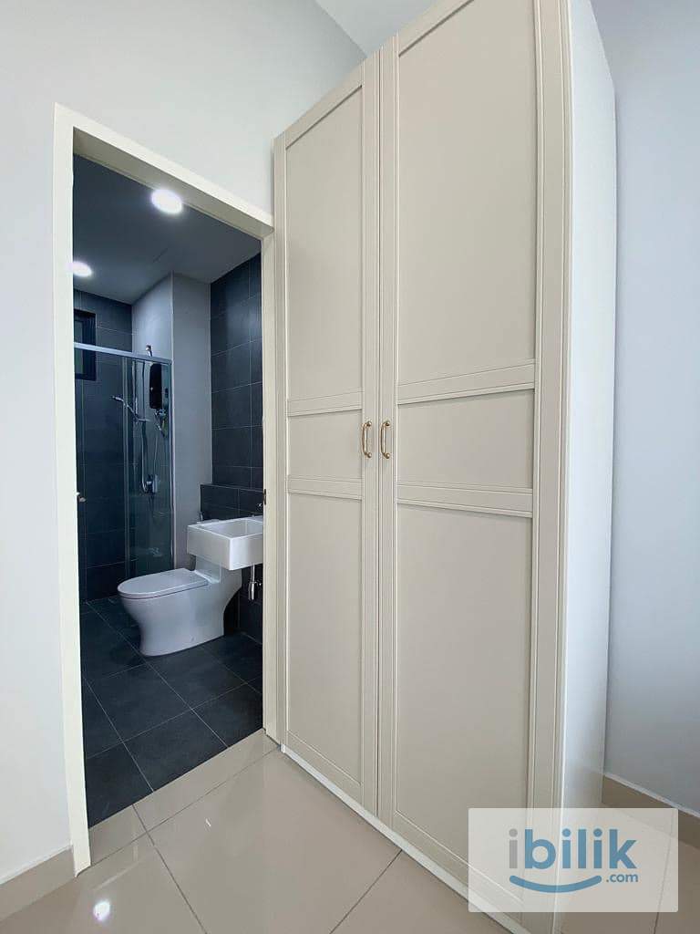 🏡 Master Room with Private Bathroom Near MRT Maluri 🚇 Lavile Residence | Fully Furnished | Walk to MRT & Velocity - Image 2