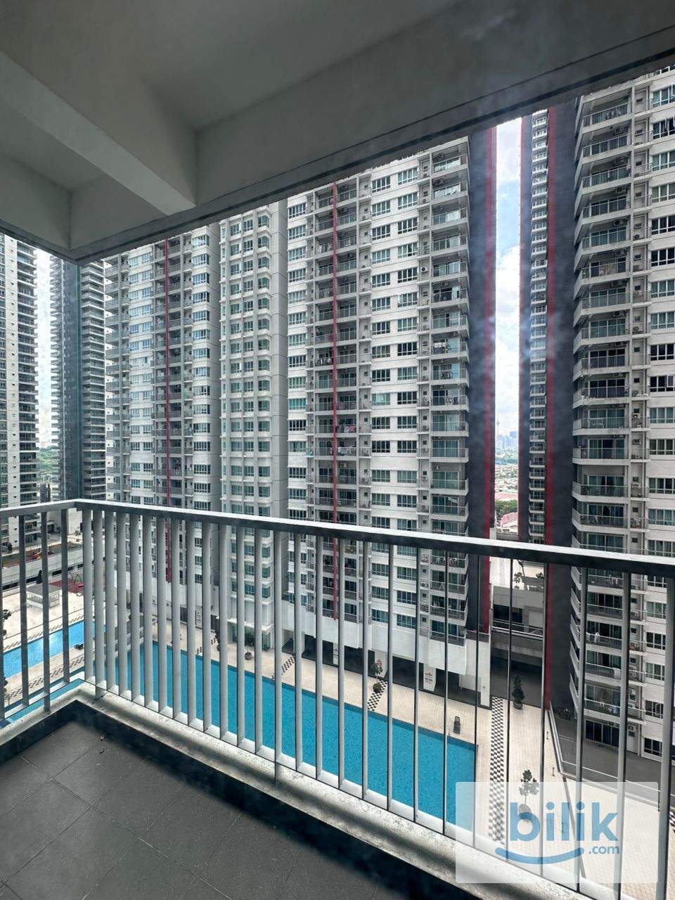 🚆 5 Mins Walk to Salak Selatan LRT | Fully Furnished Medium Room - Image 6