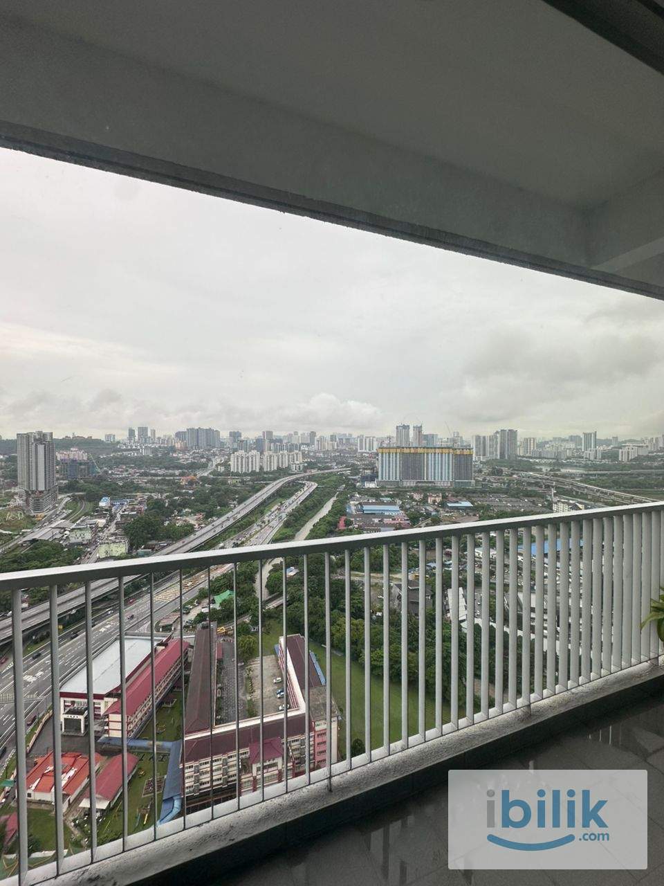 🚆 5 Mins Walk to Salak Selatan LRT | Fully Furnished EXTRA Bigsize middle Room for Rent!   - Image 2