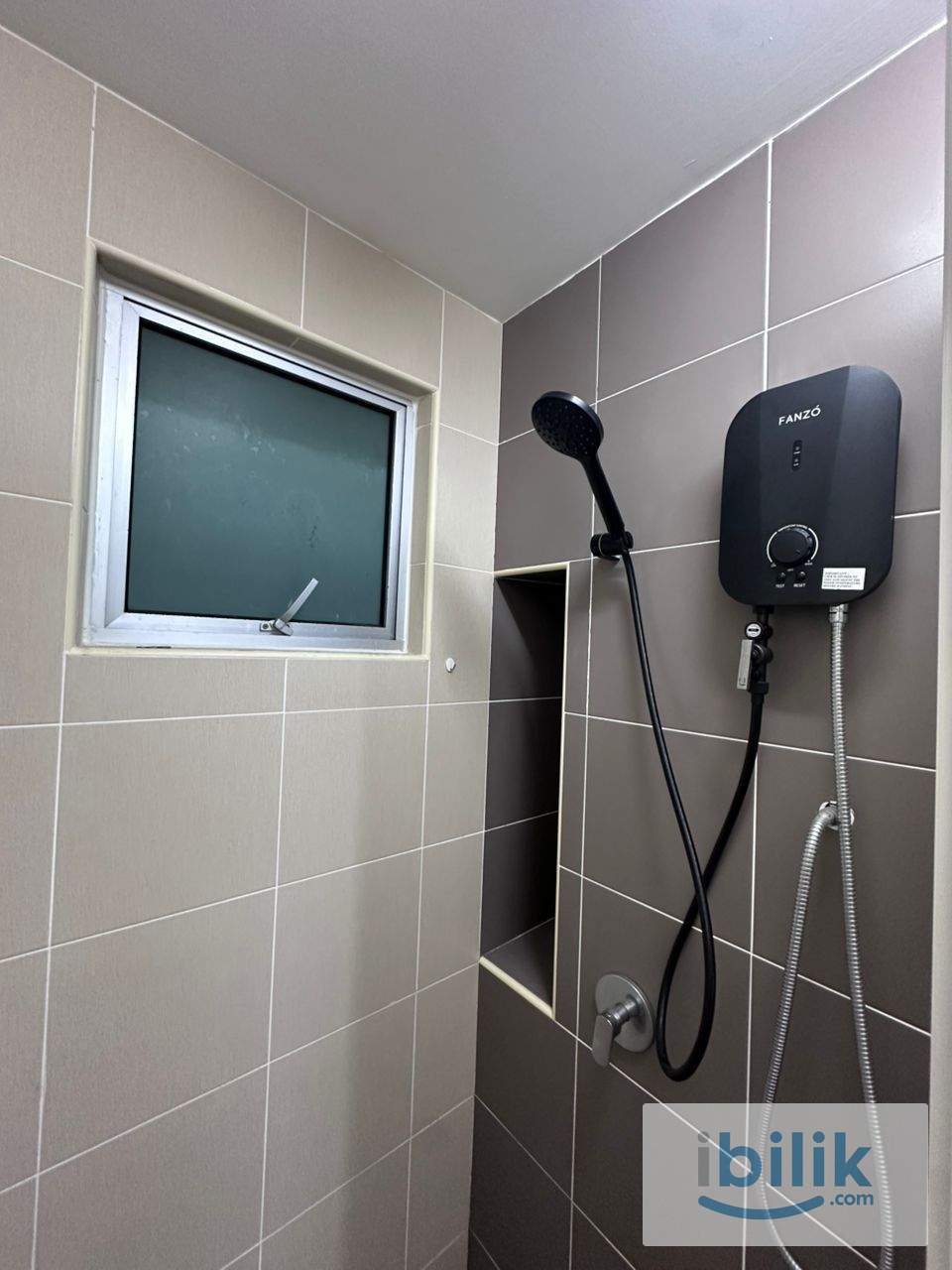 Master Room For Rent | 5min walk to LRT Salak Selatan | WiFi Included - Image 6