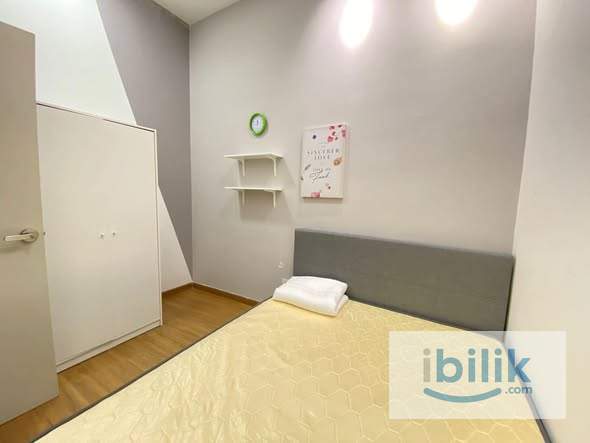 🔥MEDIUM ROOM | 5min WALK TO MRT TAMAN CONNAUGHT | BIG WINDOW - Image 1
