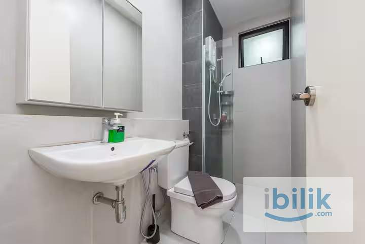 Medium Room Near MRT Maluri 🚇 | Lavile Residence | Fully Furnished - Image 3