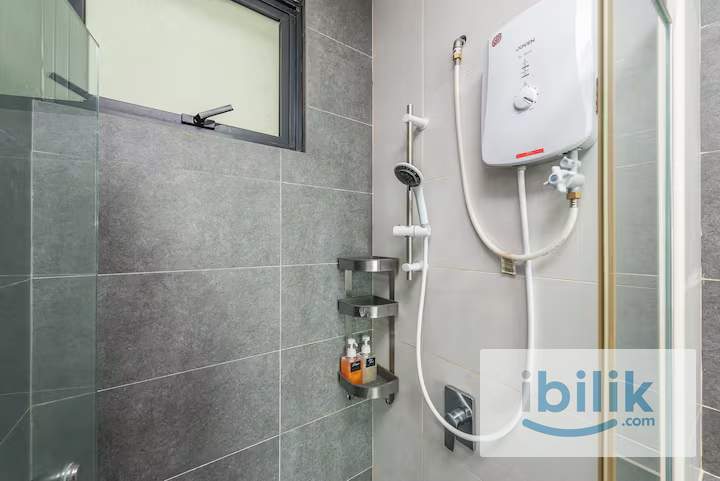 Medium Room Near MRT Maluri 🚇 | Lavile Residence | Fully Furnished - Image 4