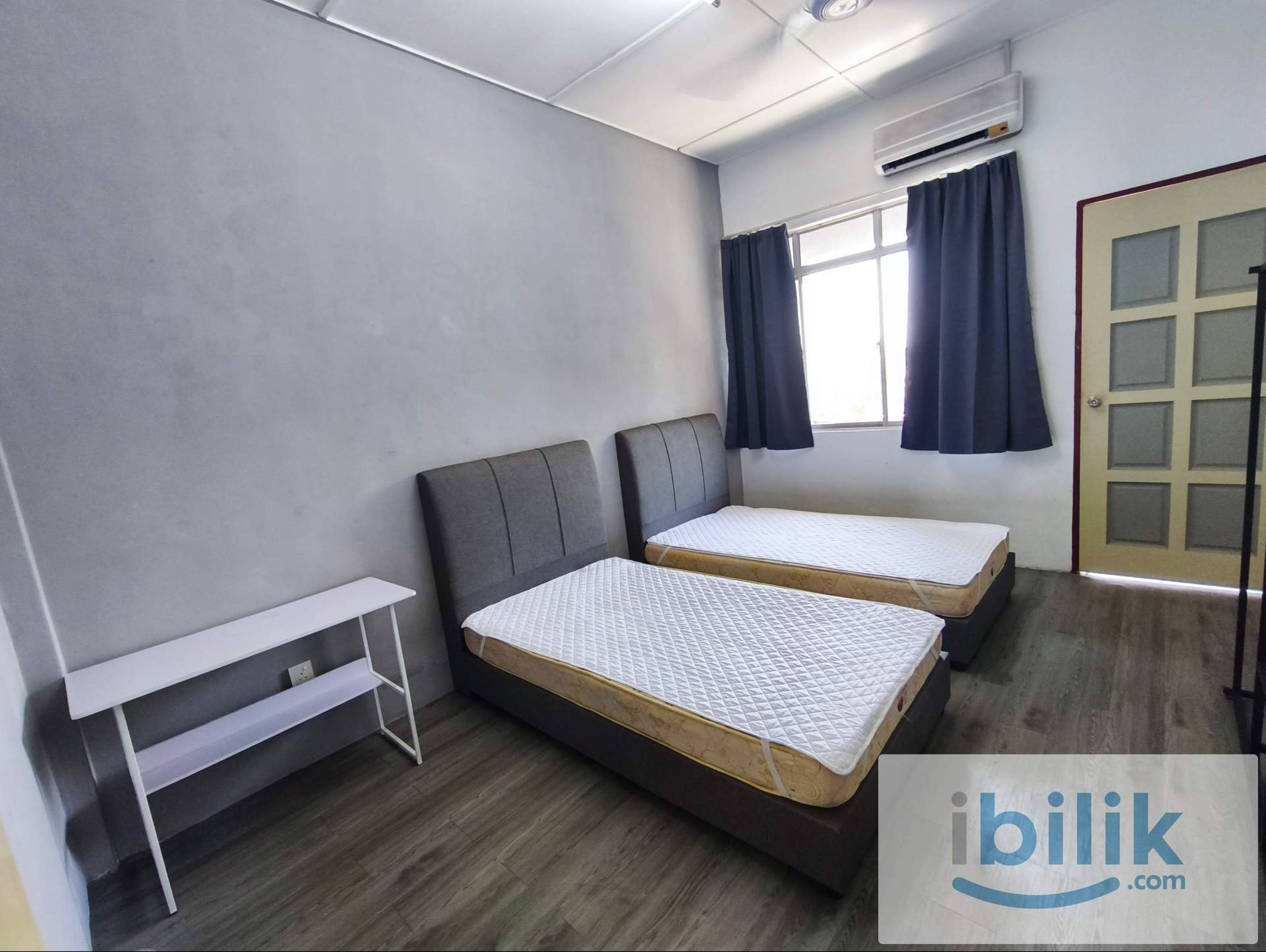 Malim Flat House  - Image 1