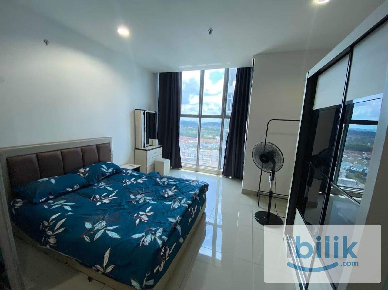 Fully Furnished high floor room available at Empire City Residence  - Image 2
