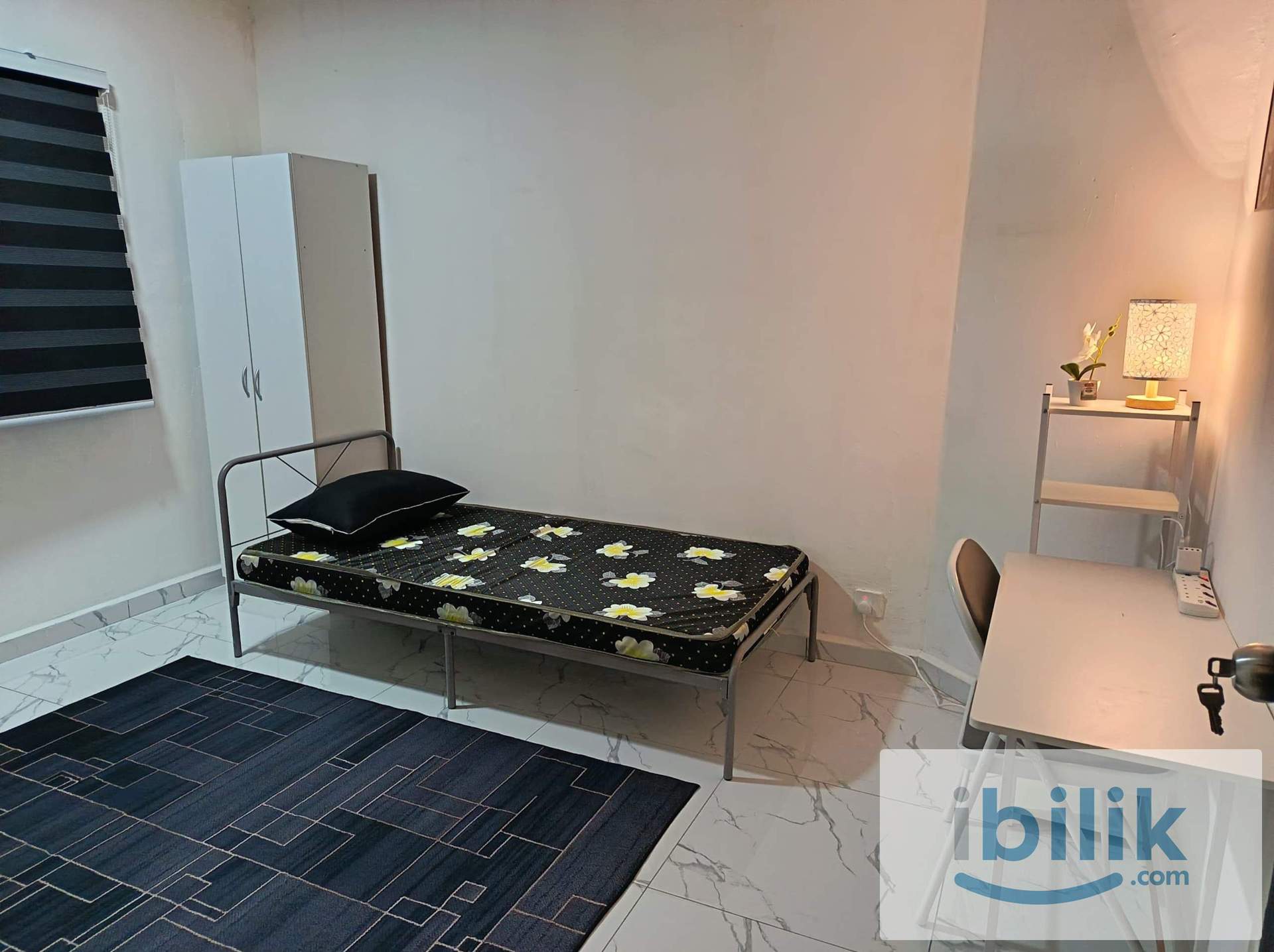 Room Stay Kelisa Ria (Master Bedroom) - Image 3