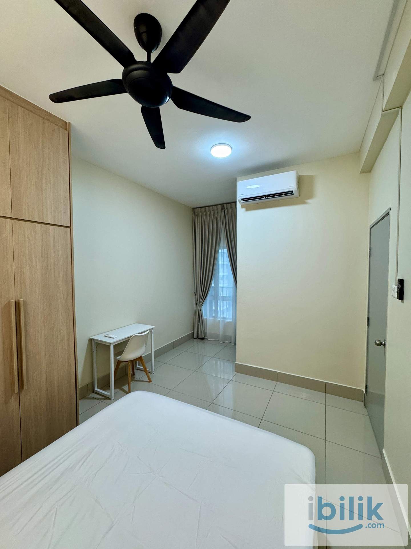 🏡 Cozy Master Room for Rent | Free WiFi & Utilities | Razak City Residence - Image 3
