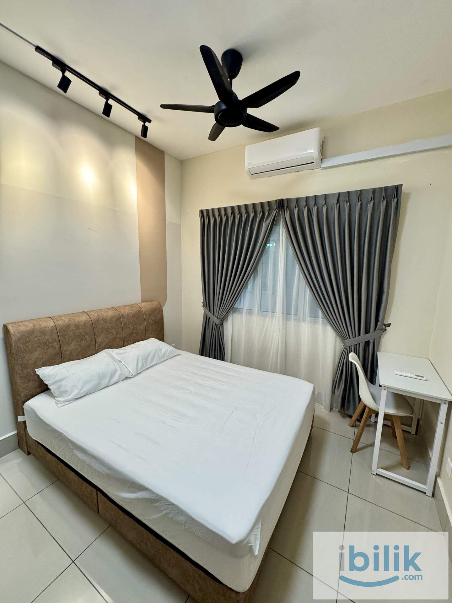 RM900 Only + All In | Fully Furnished Middle Room📍Razak City Residence | Move In Anytime - Image 1