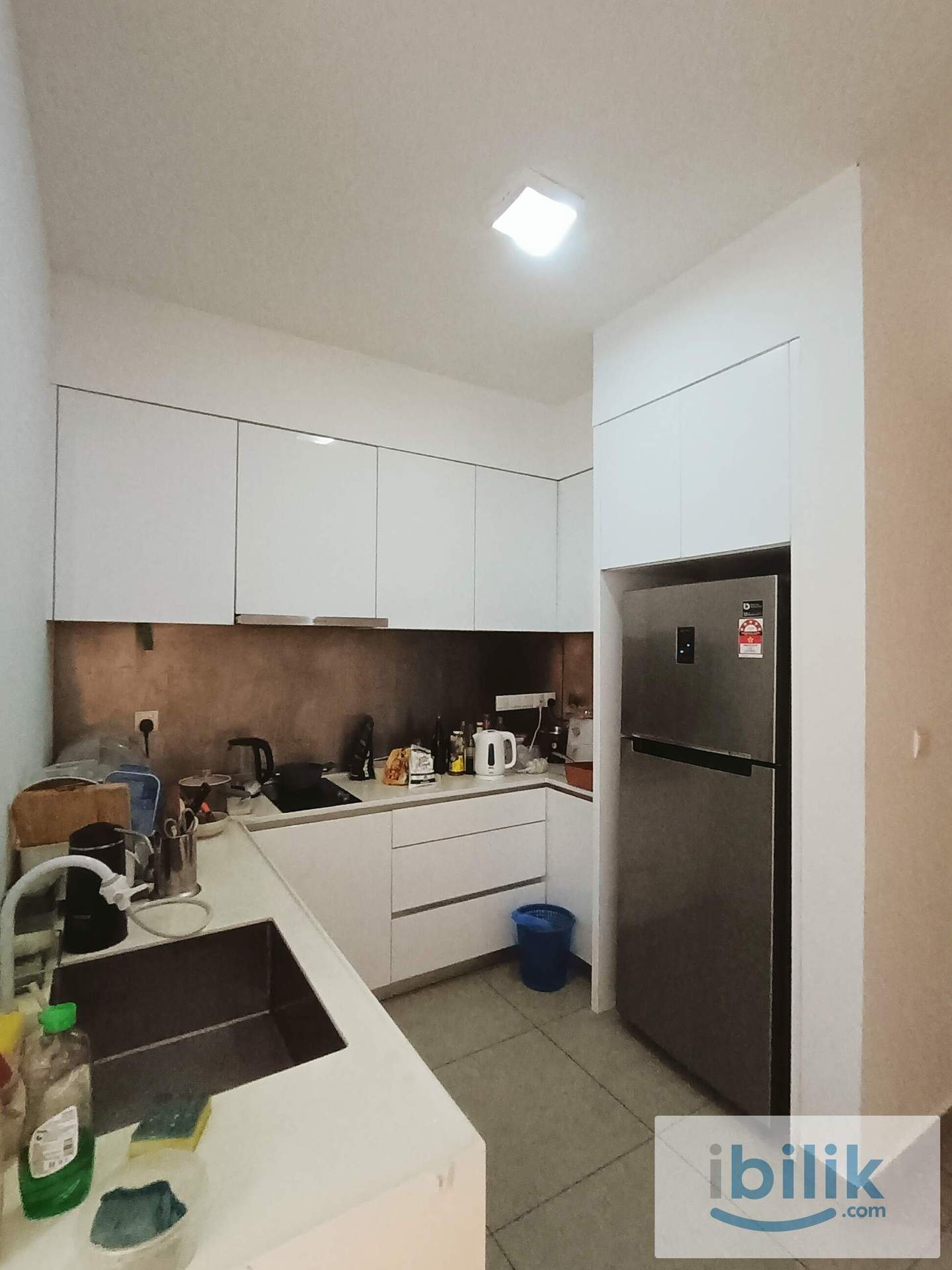 RM750 ONLY | Middle Room with Window Got Nice View | Petalz Residence Old Klang Road - Image 4