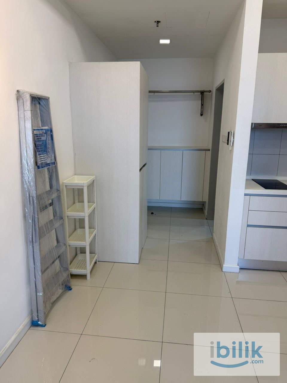 Chamber Residence Cozy fully furnished dual key room for rent near PWTC LRT Station (walking distance 5 min) - Image 5