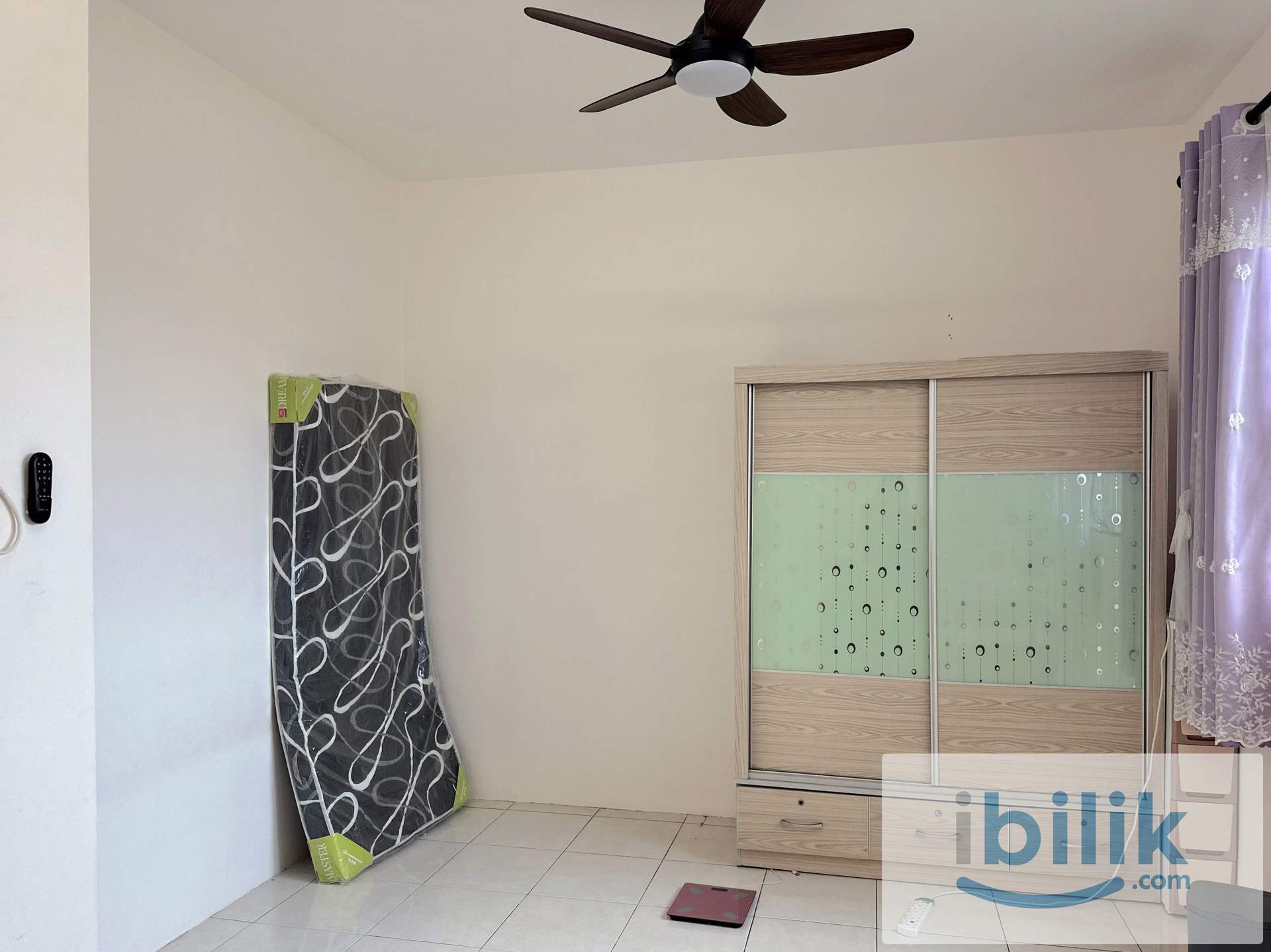 Master Room to rent - Image 1