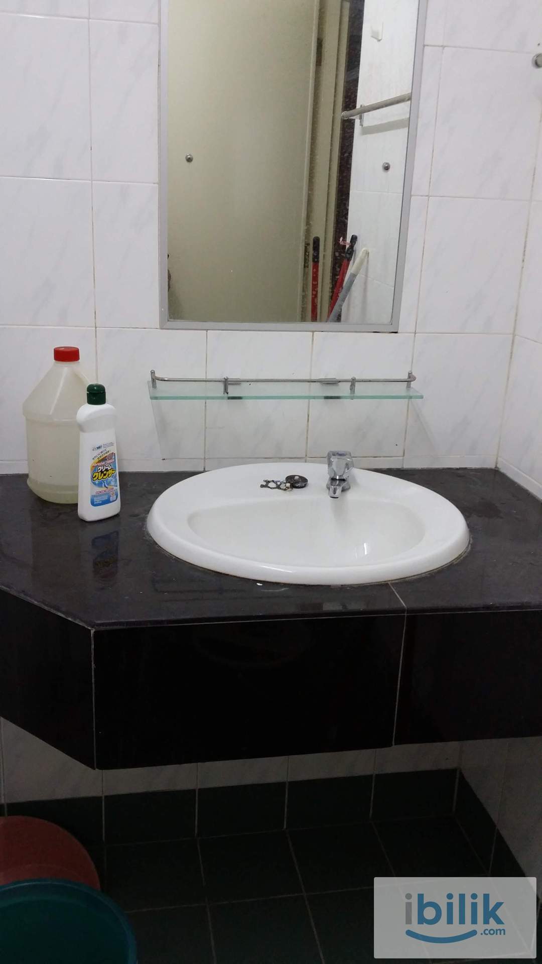 Tiara Kelana Medium & Small Room for Rent - Female only - Image 1