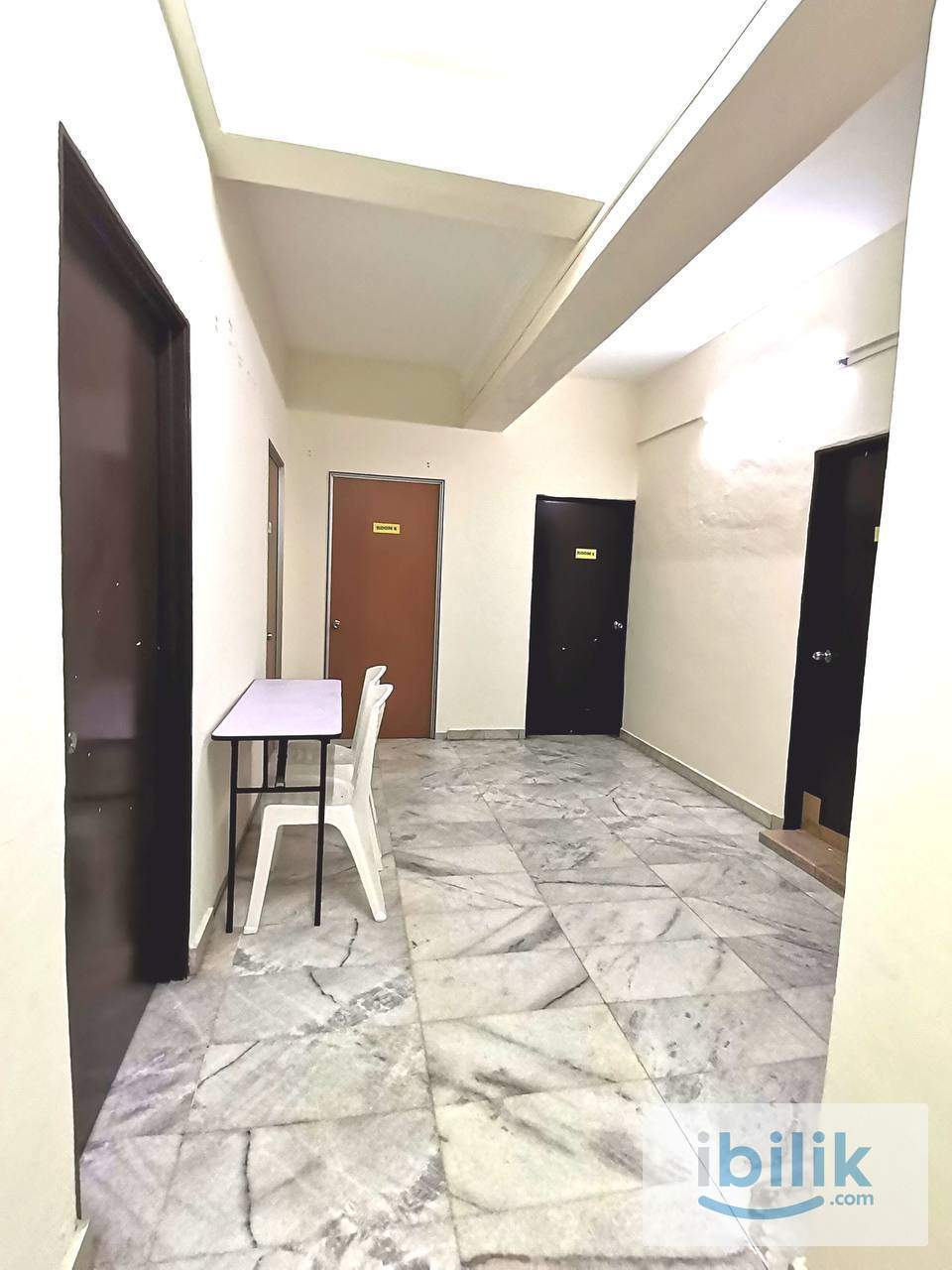 Ridzuan Condo Room for Rent - Image 3
