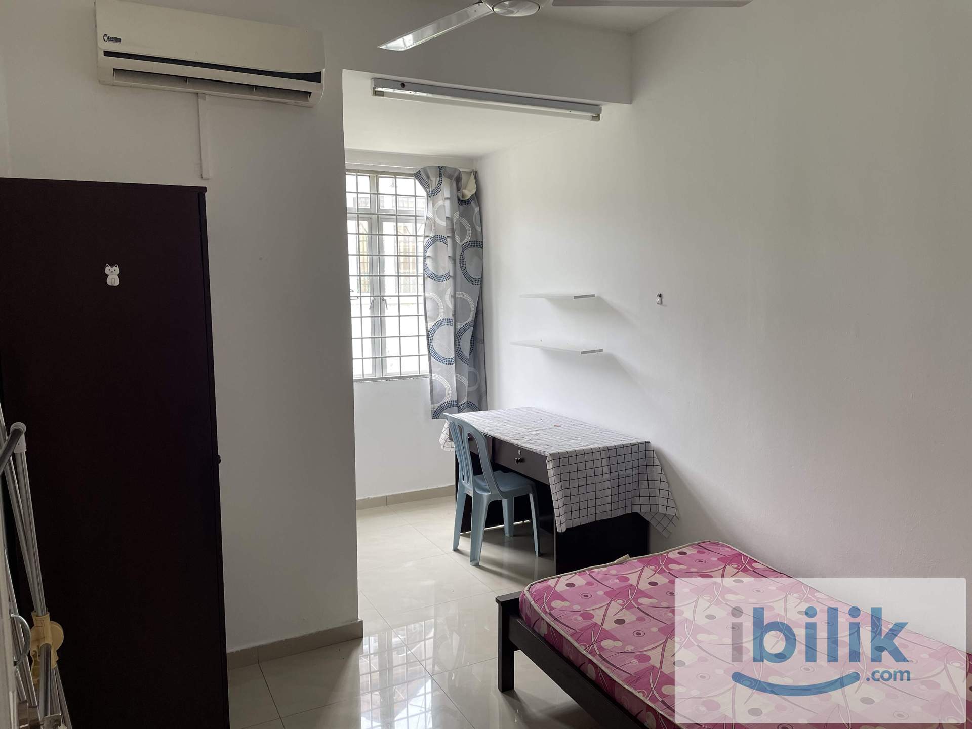 Single Room with private toilet at Jalan TTS 5 Broga, Semenyih - Image 2