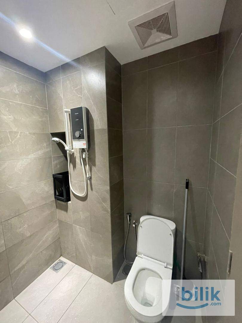 Studio Unit 1 Bathroom  - Image 4