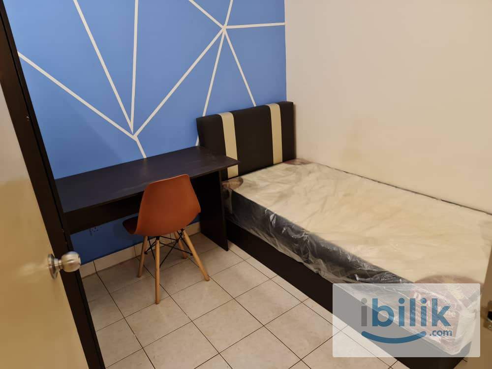 Single Bed Room with Fan Only (Partition) – Palm Spring - Image 1