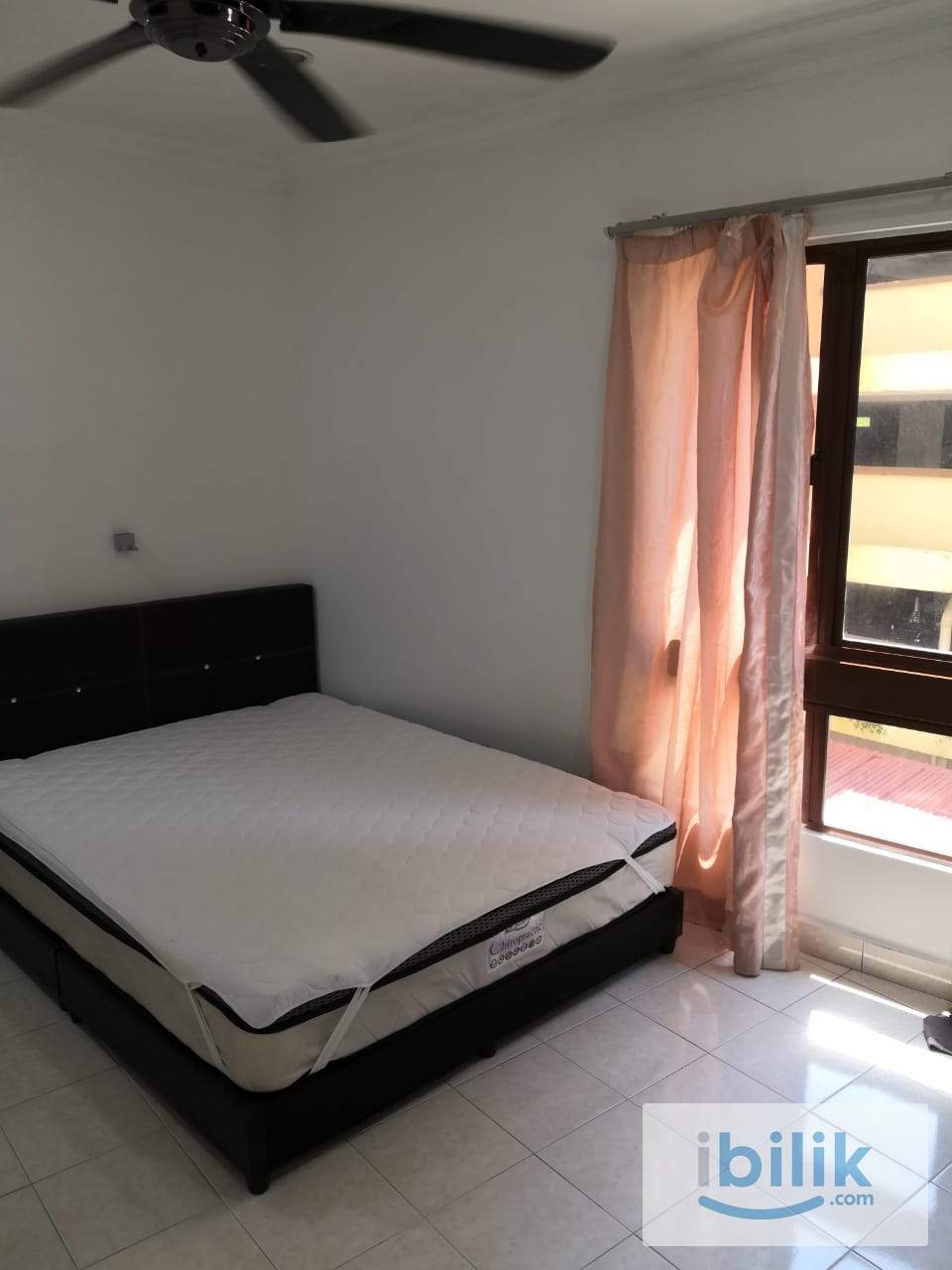 Queen Bed Medium Room with AC & Window (Partition) - Image 2