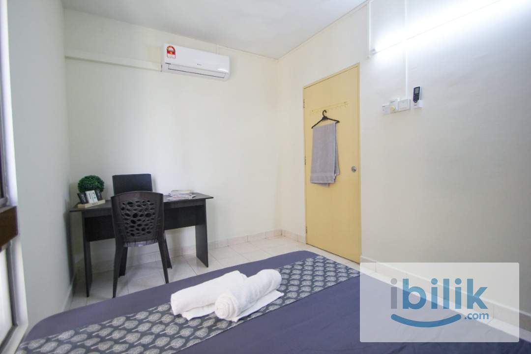 Queen Bed Medium Room with A/C & Window - Image 2
