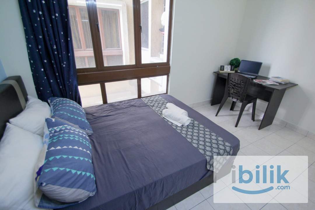 Queen Bed Medium Room with A/C & Window - Image 1
