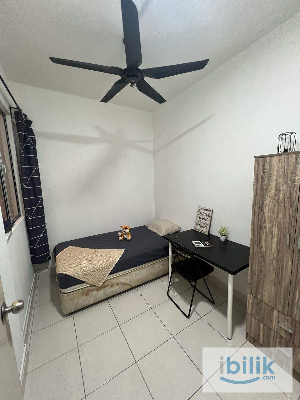 MEDIUM  - Image 1