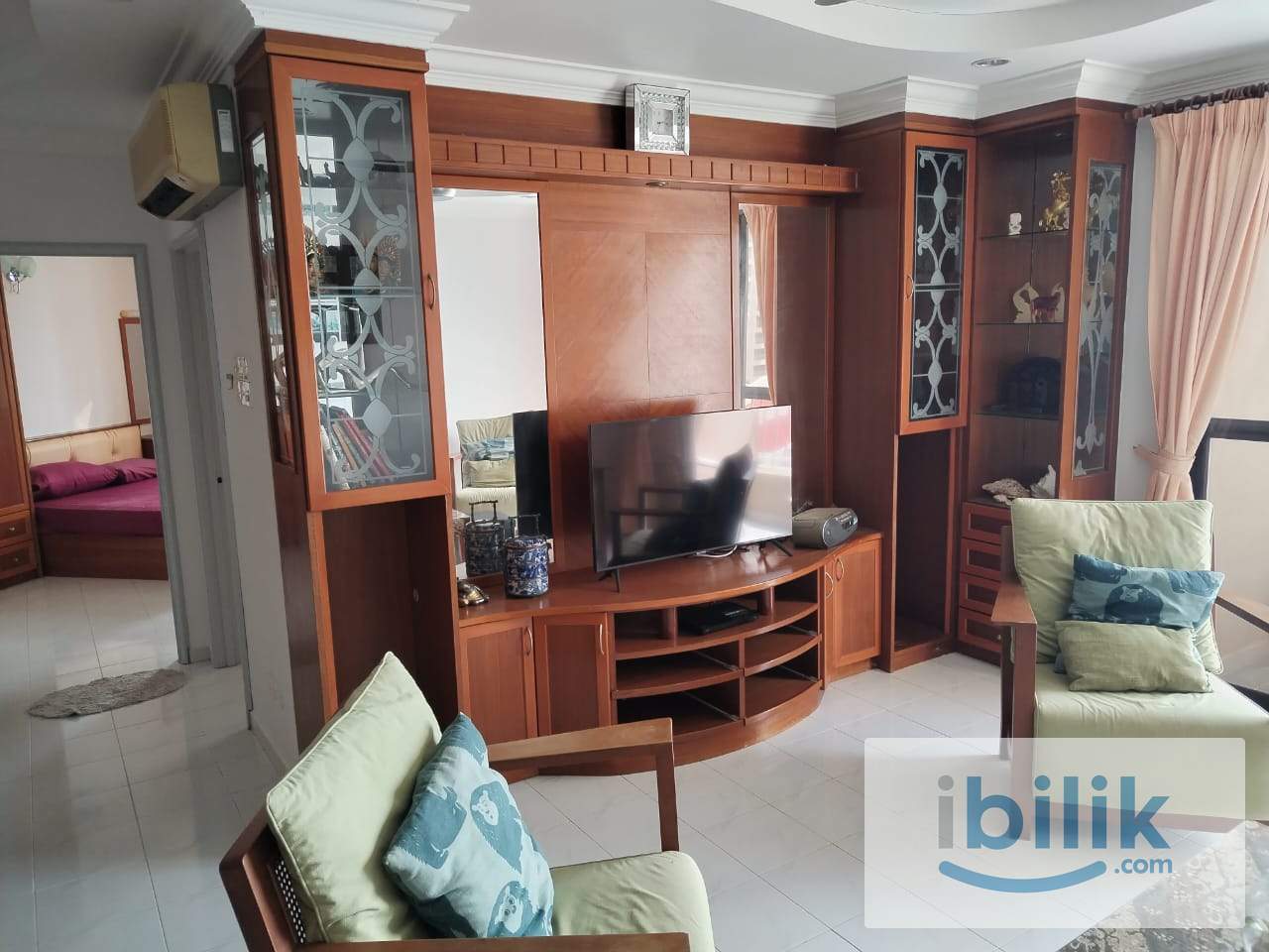 Cozy Fully Furnished Room for Mature Working Lady - Image 4