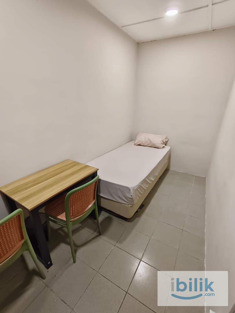 Single Room - Image 5