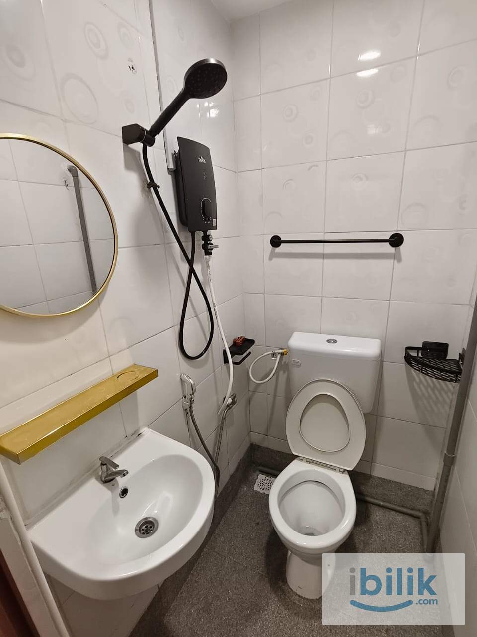 Single Room - Image 1
