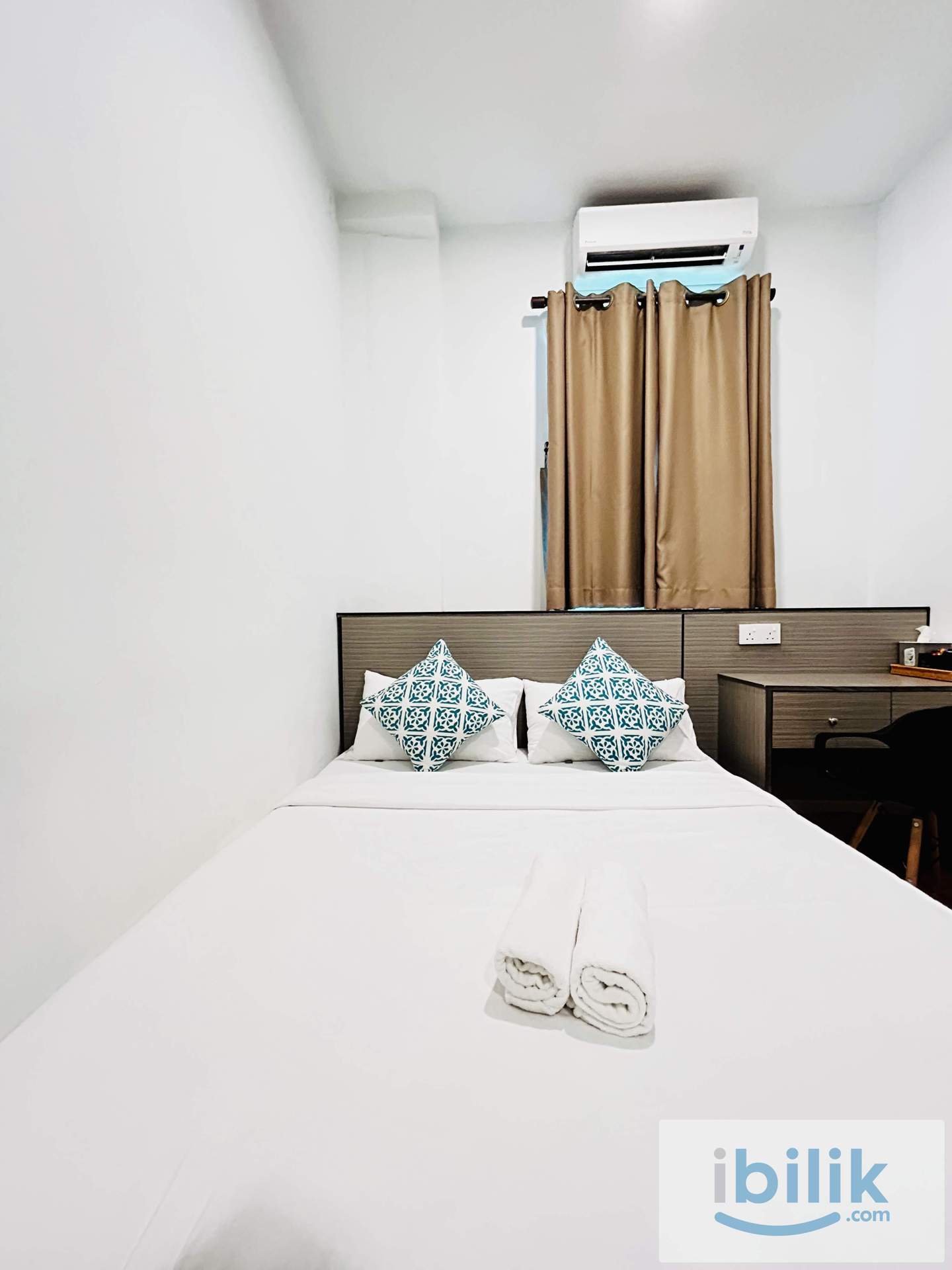Queen Room - Image 3