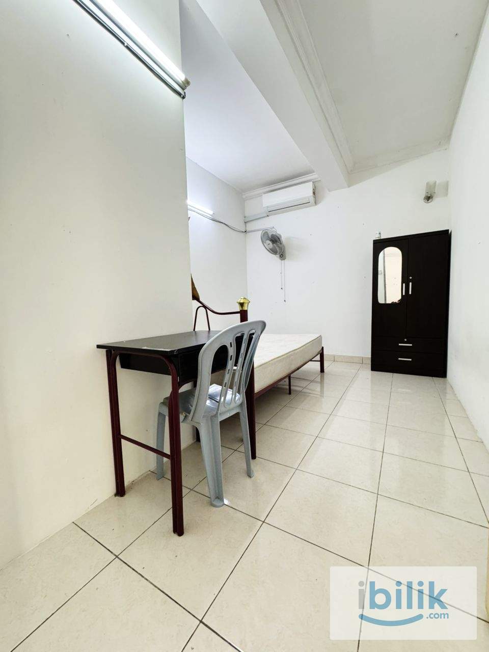 🚪 Master / Medium / Small Room @ Subang - Image 5